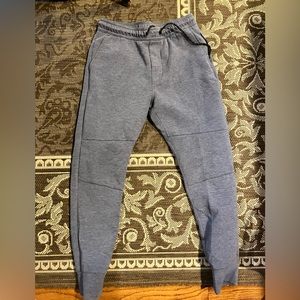 American Eagle joggers